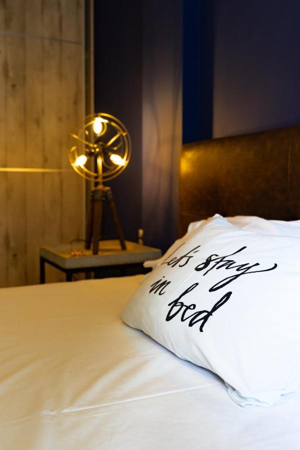 Cozy Modern Apartment Inside The City Center テッサロニキ エクステリア 写真