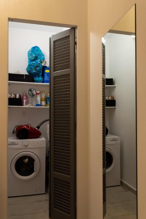 Cozy Modern Apartment Inside The City Center テッサロニキ エクステリア 写真